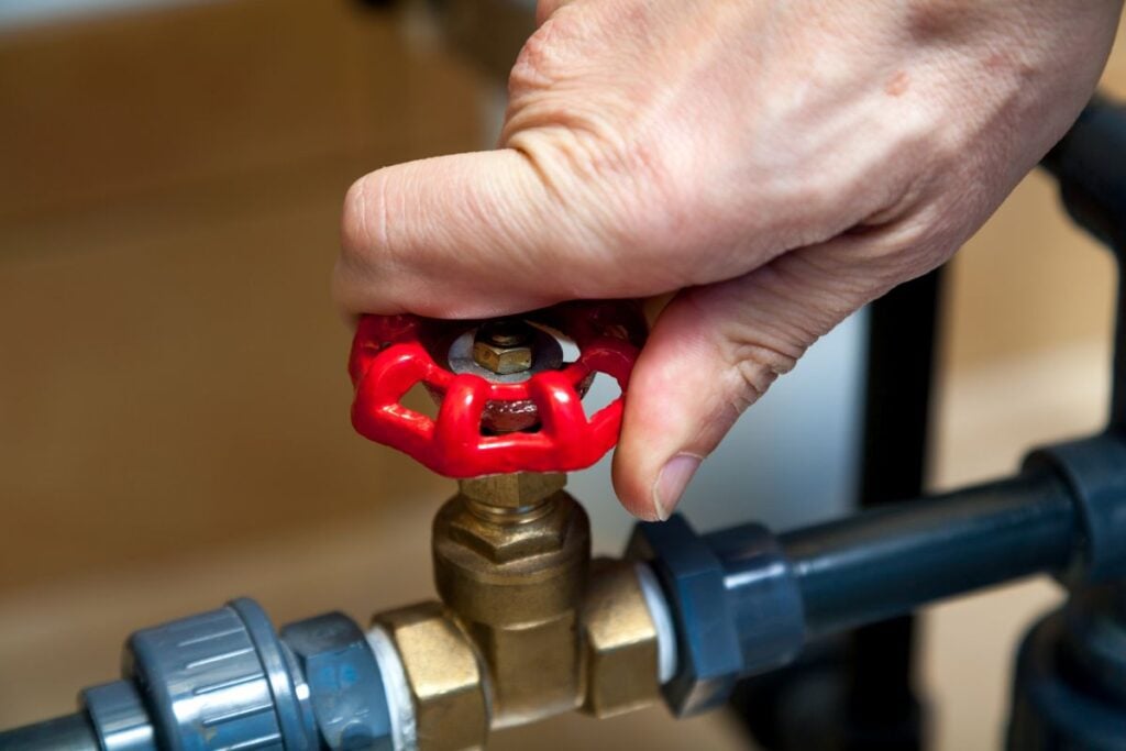 backflow valve hand shutting down valve