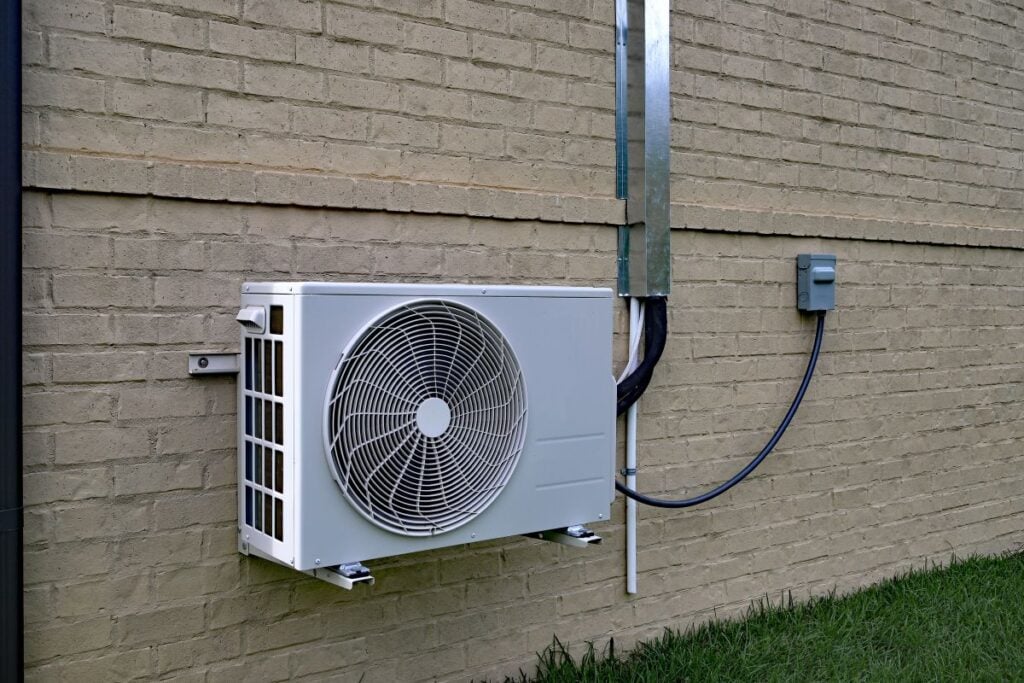 mini split vs central air unit outdoors